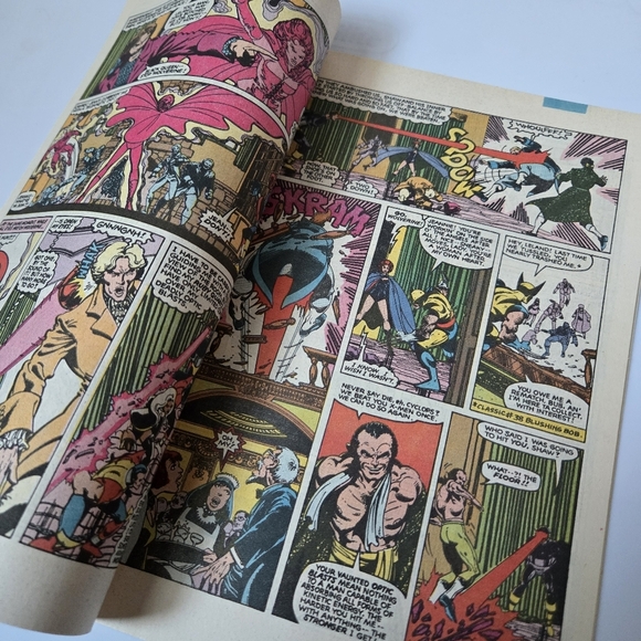 Marvel X-Men Comic Book The Dark Phoenix Saga - Picture 5 of 6